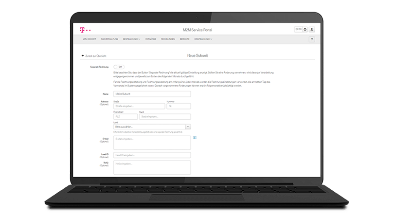 Laptopbildschirm zeigt Organisationsstruktur im M2M Service Portal