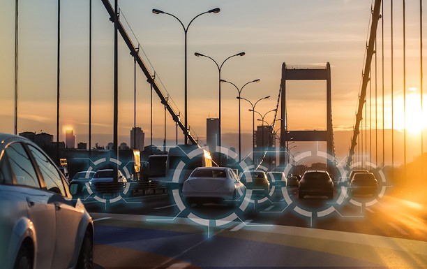 Visualisierung von Connected Cars auf einer Autobahn