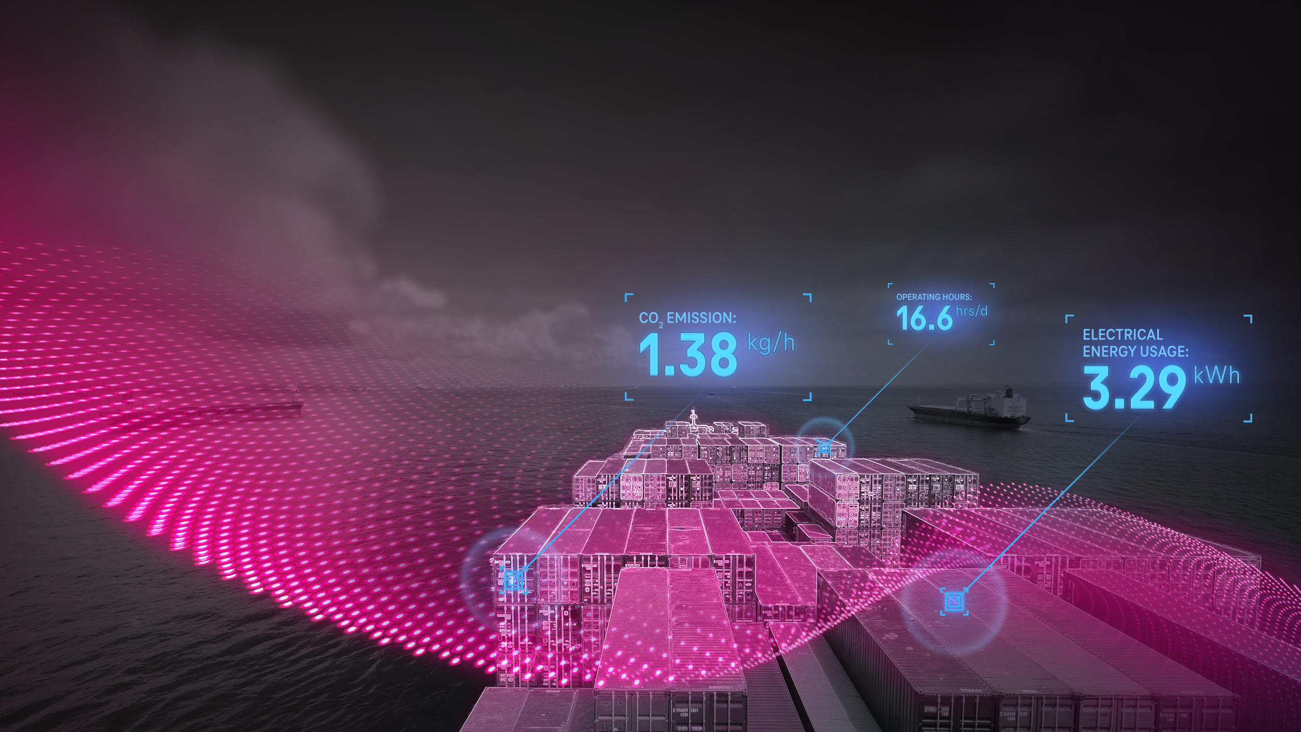 Schwarz-weiß Bild von einem Containerschiff auf dem Meer mit abstrakten pinken Akzenten