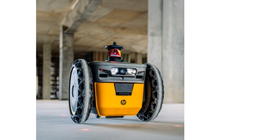 Druckroboter in einer Halle