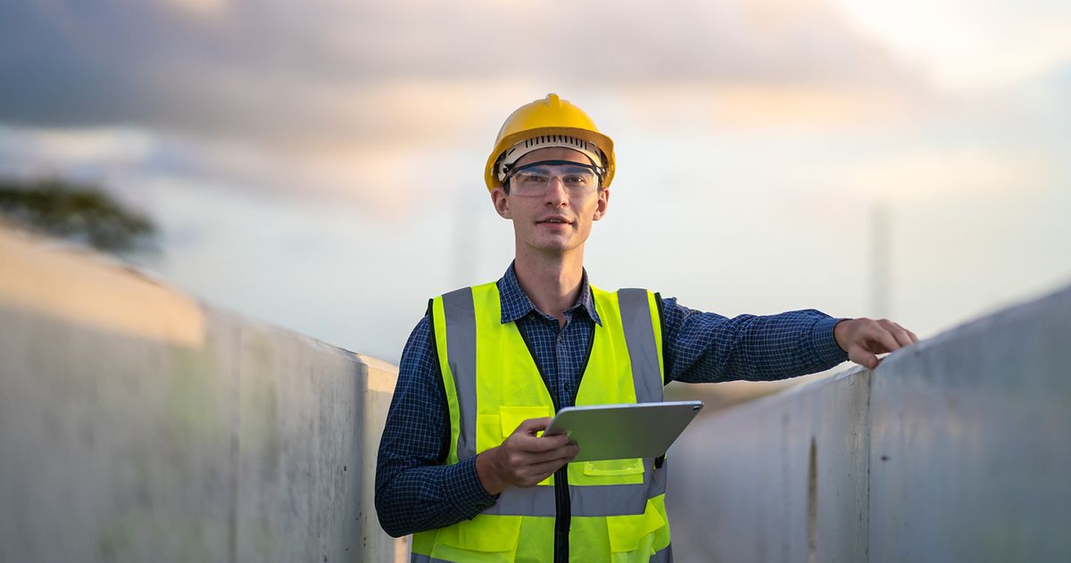 How IoT solutions support skilled workers | IoT Telekom