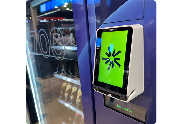 Varuautomat med digital terminal