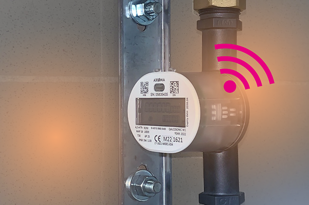 Contador de agua con el icono de WLAN