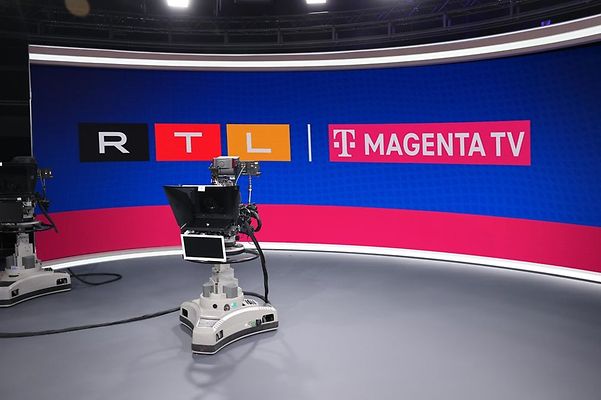 RTL Studio mit LED Wand und Kamera