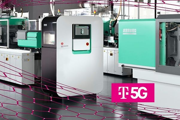 Factory building with 5G Telekom logo